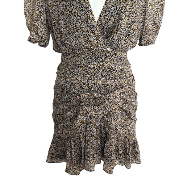 ASTR The Label Brown Floral Ruched Mini Dress Short Sleeve V Neck Size M Fall - Picture 7 of 12